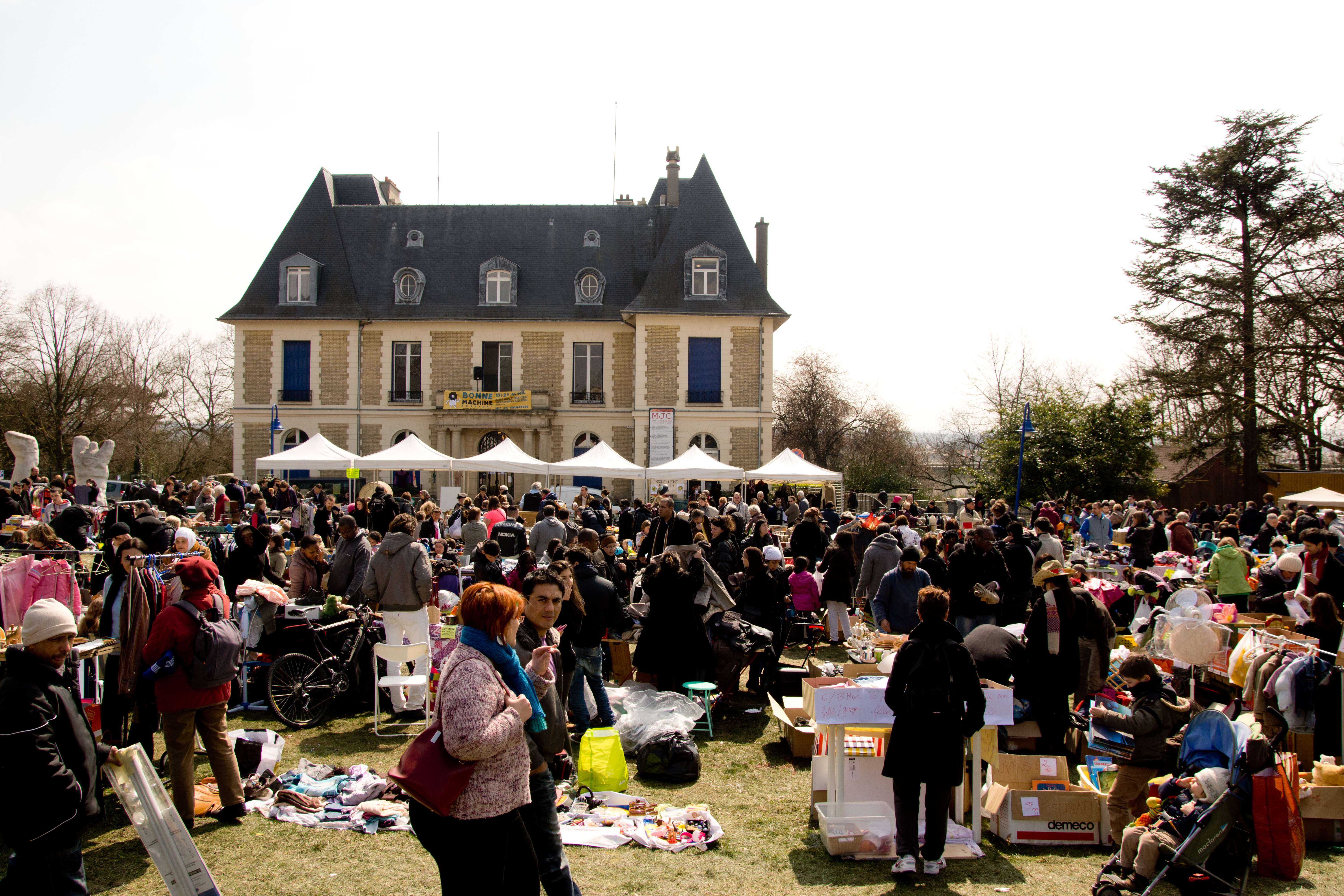 Brocante MJC